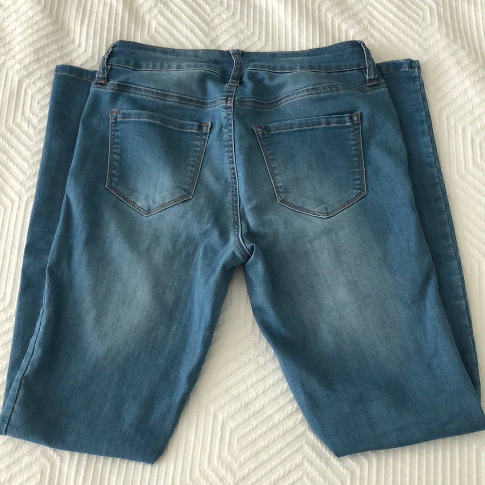 Jeans! ✨ - Picture 3 of 4